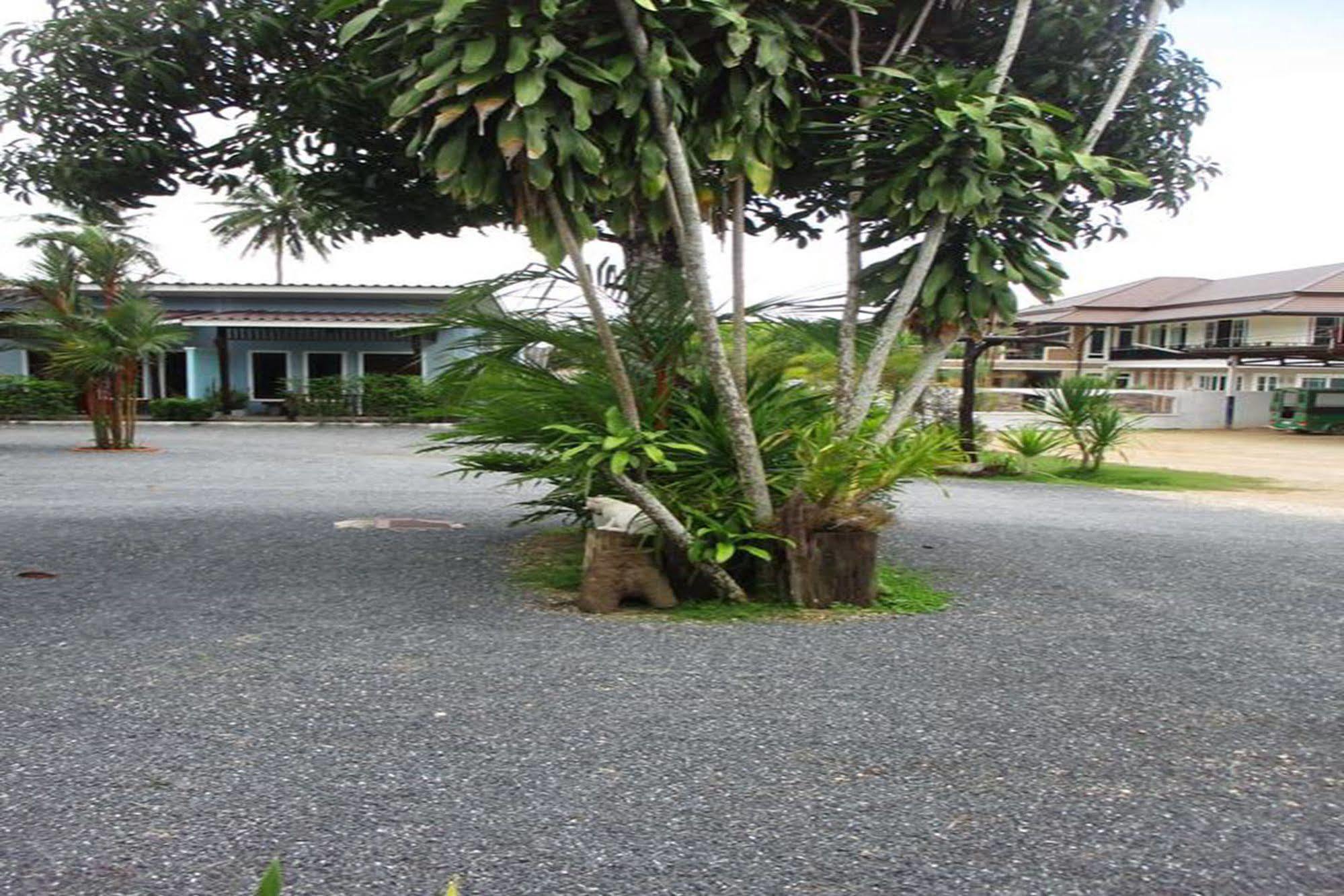 Arcadian Resort Ao Nang Exterior photo